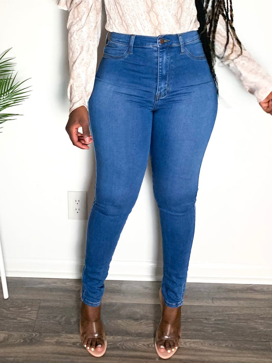 The Classic -Waist Skinny Jeans